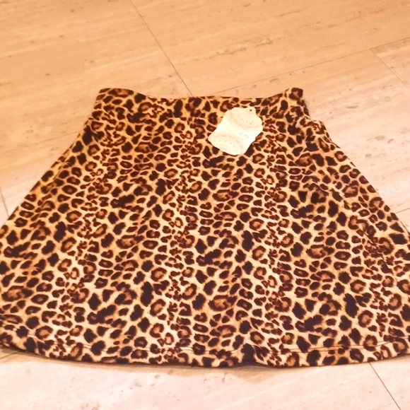 Altar'd State Dresses & Skirts - New Altar'd State Animal Print Stretchy Skirt
